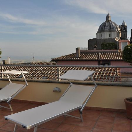 Hotel Urbano V Montefiascone Eksteriør billede