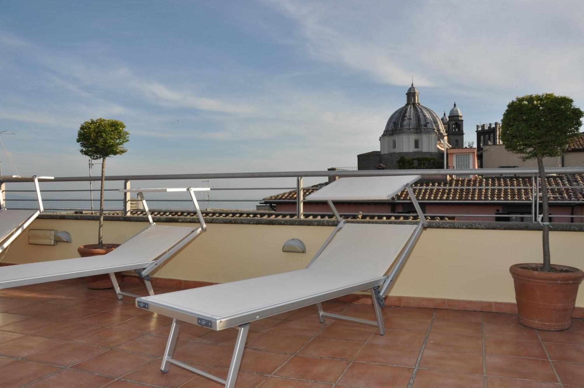 Hotel Urbano V Montefiascone Eksteriør billede