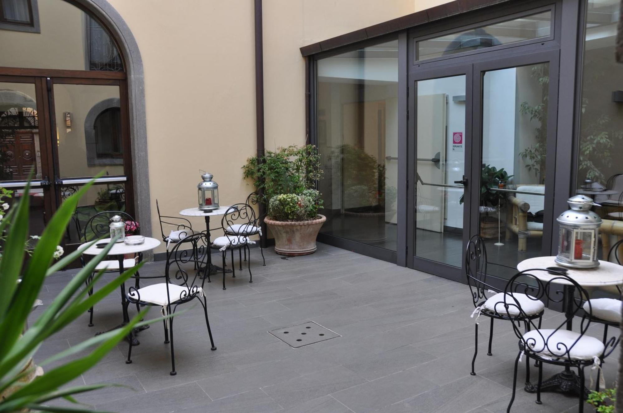 Hotel Urbano V Montefiascone Eksteriør billede