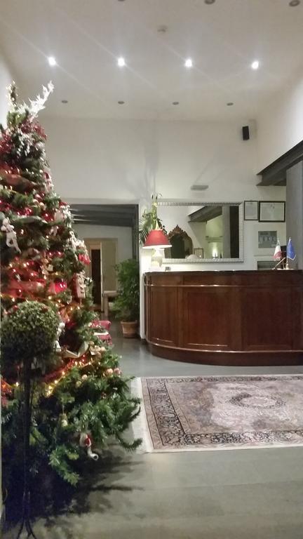 Hotel Urbano V Montefiascone Eksteriør billede