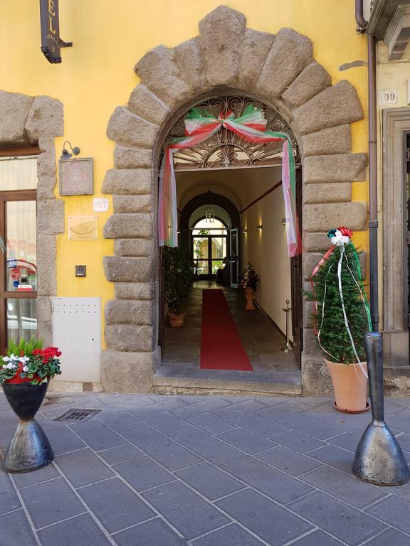 Hotel Urbano V Montefiascone Eksteriør billede
